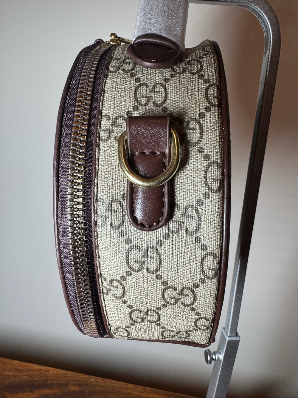 Round Mini Crossbody Bag; No Brand - Picture 6 of 13